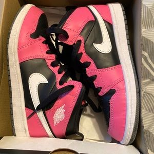 Jordan 1’s- Kids